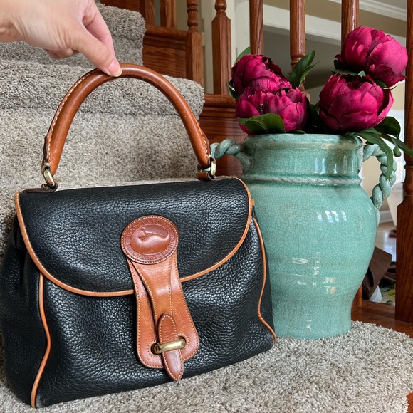 DOONEY & BOURKE Essex Purse - Picture 2 of 14